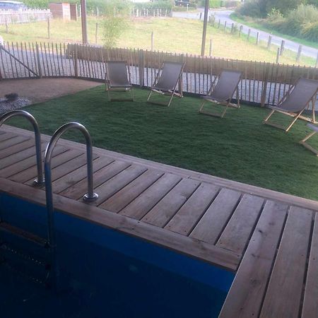 Saint-Malo-du-Bois Le Petit Monty Gite Cote Etang מראה חיצוני תמונה