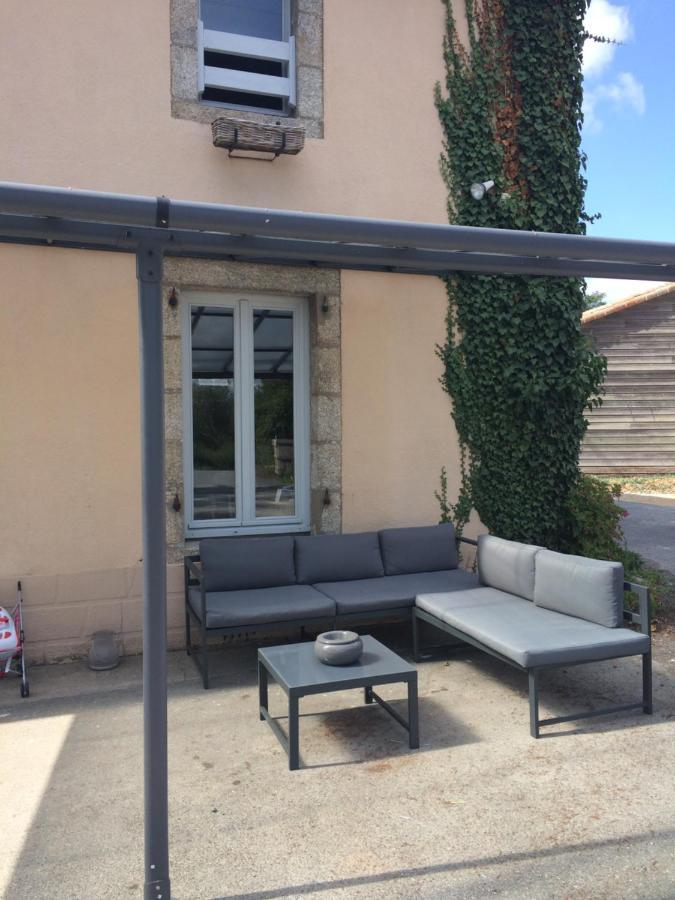 Saint-Malo-du-Bois Le Petit Monty Gite Cote Etang מראה חיצוני תמונה