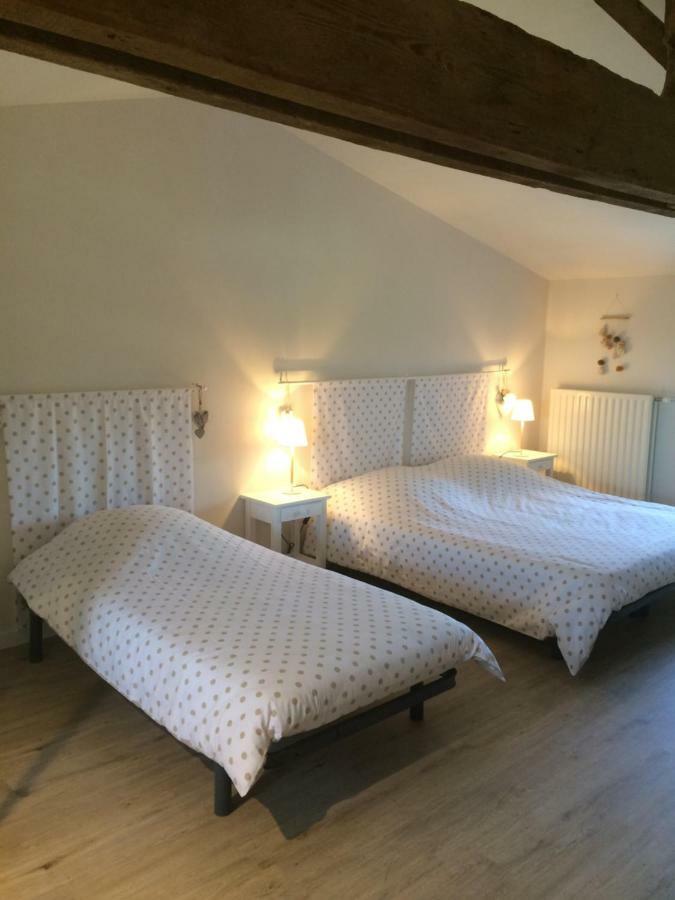 Saint-Malo-du-Bois Le Petit Monty Gite Cote Etang מראה חיצוני תמונה