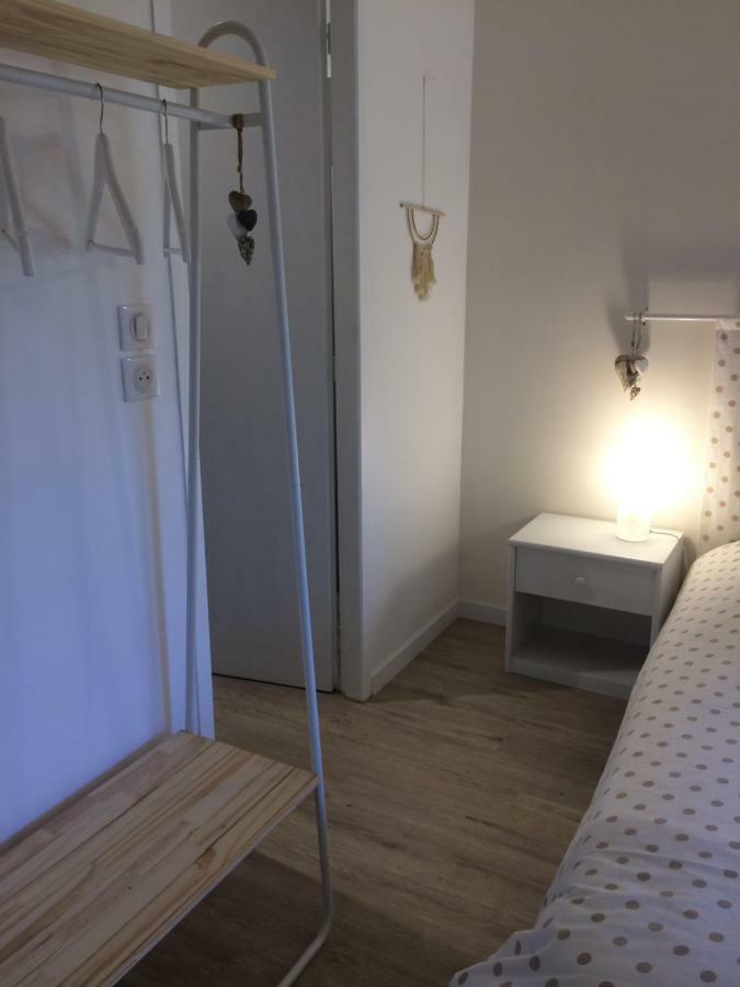 Saint-Malo-du-Bois Le Petit Monty Gite Cote Etang מראה חיצוני תמונה